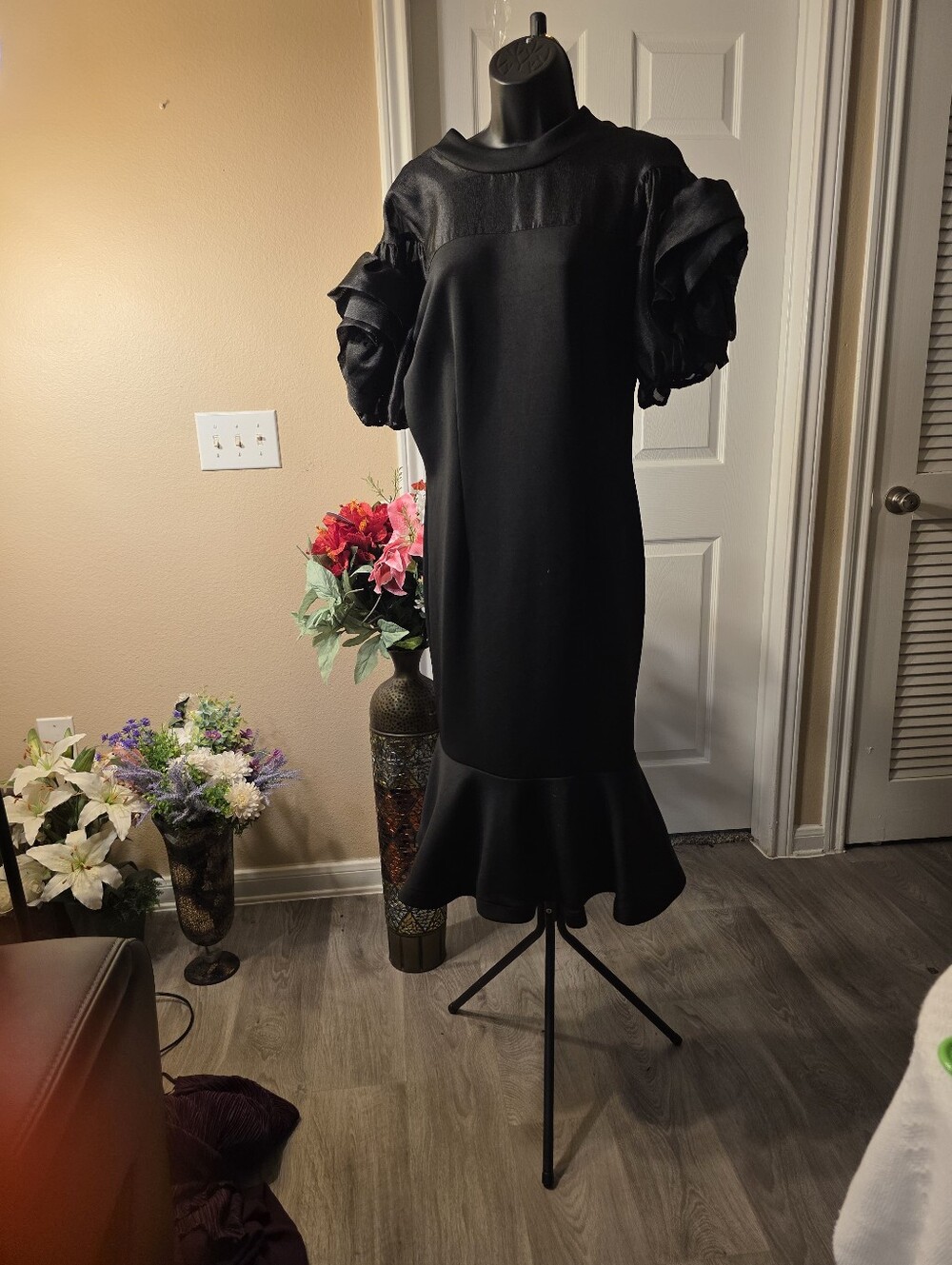 Black Ruffle-Sleeve Midi Dress with Flounced Hem